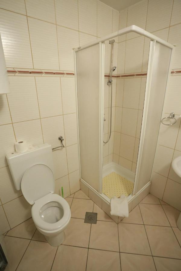Rustika Sobe Bed and Breakfast Osijek Buitenkant foto