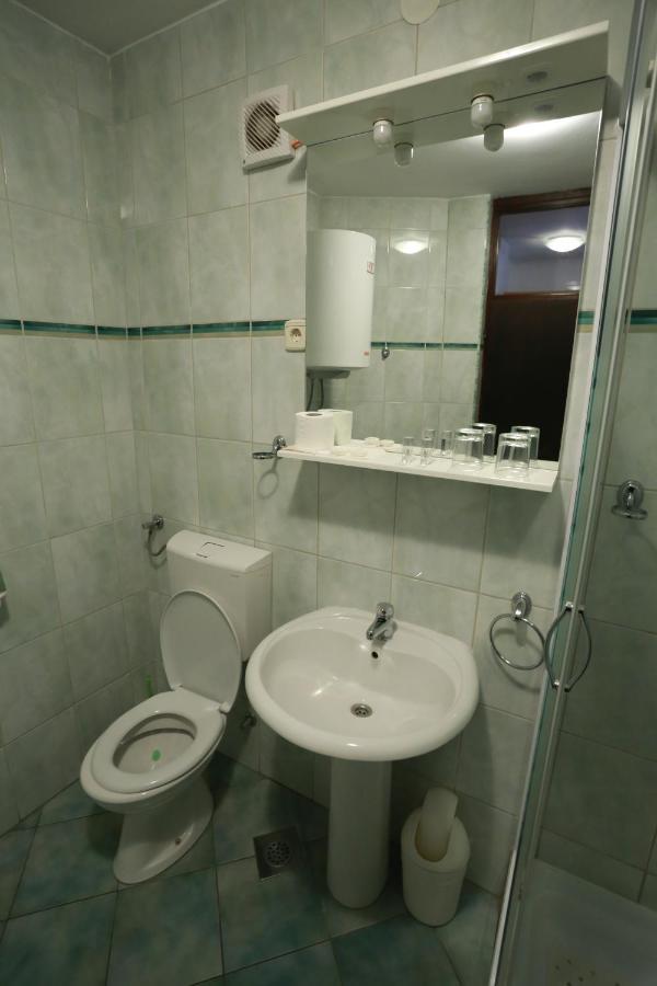 Rustika Sobe Bed and Breakfast Osijek Buitenkant foto